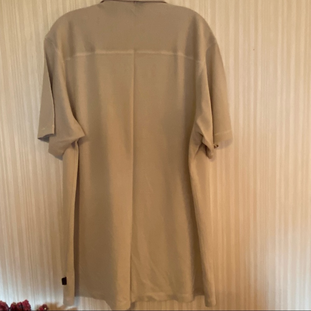 Greg Norman Silk Button Front Shirt Golf Missing Button Size L - Picture 4 of 4